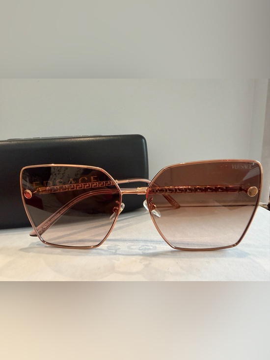 Versace Accessories - Versace Women's Oversized Geometric Sunglasses - Brown Lenses
